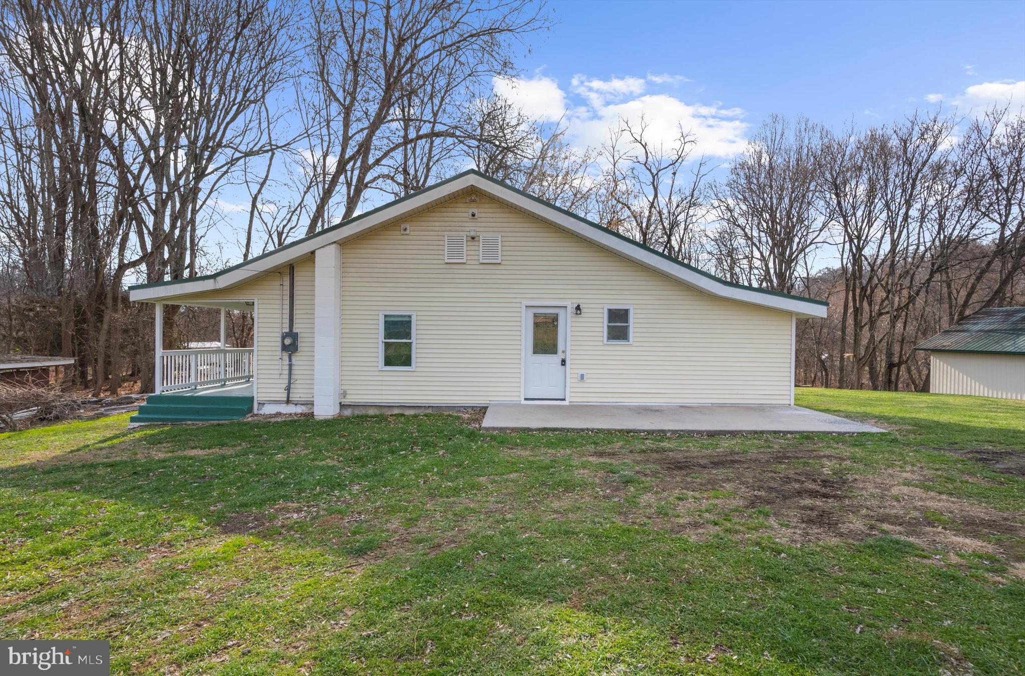 2219 Back Road Sharpsburg, MD 21782 - Photo 24 of 31 a view of a house with a yard