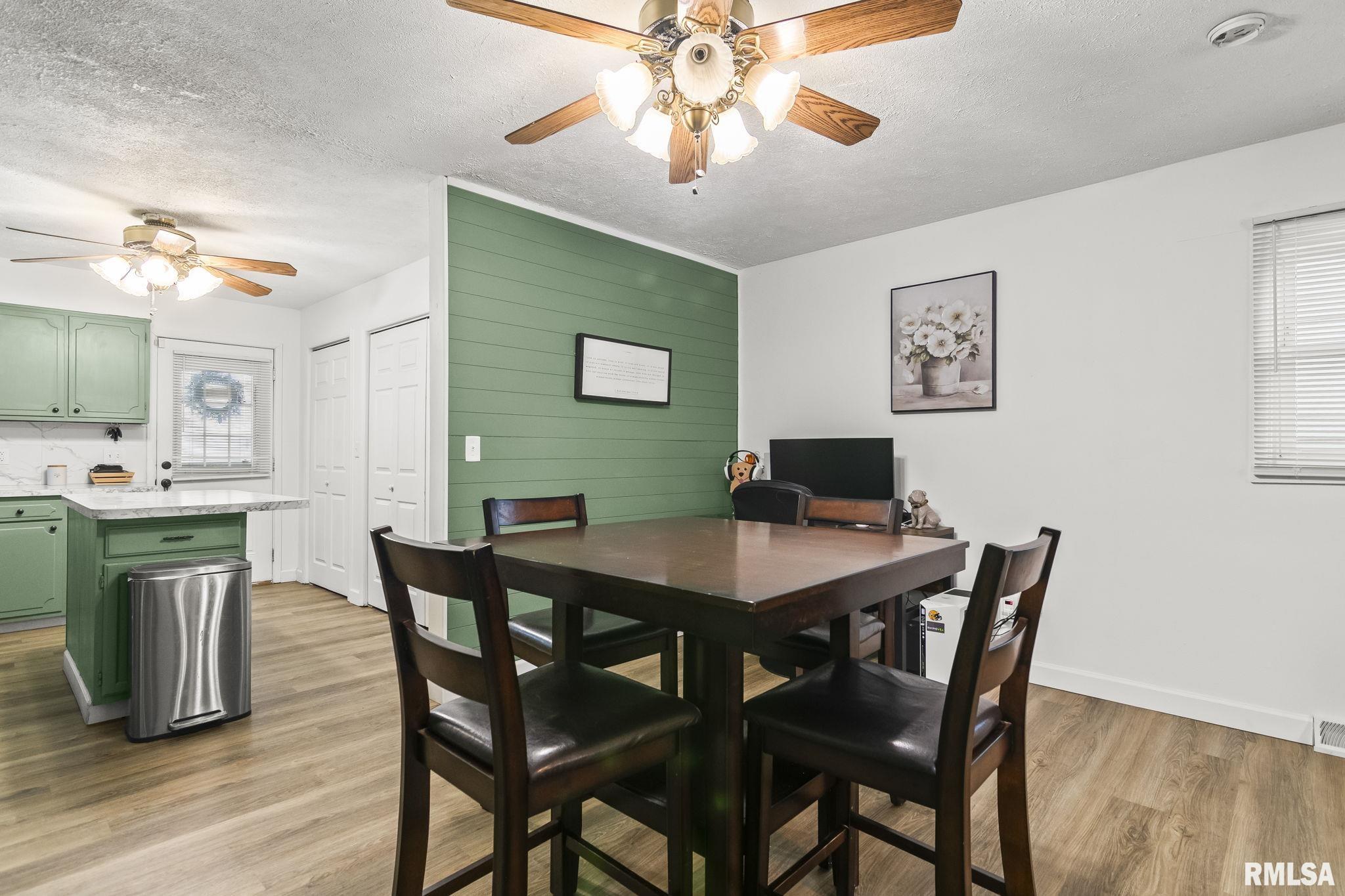 1016 Johnson Lane Springfield, IL 62702 - Photo 14 of 30