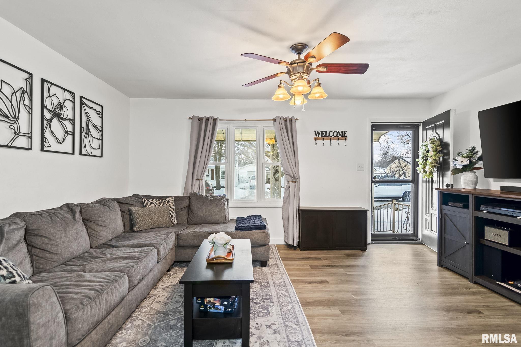 1016 Johnson Lane Springfield, IL 62702 - Photo 5 of 30