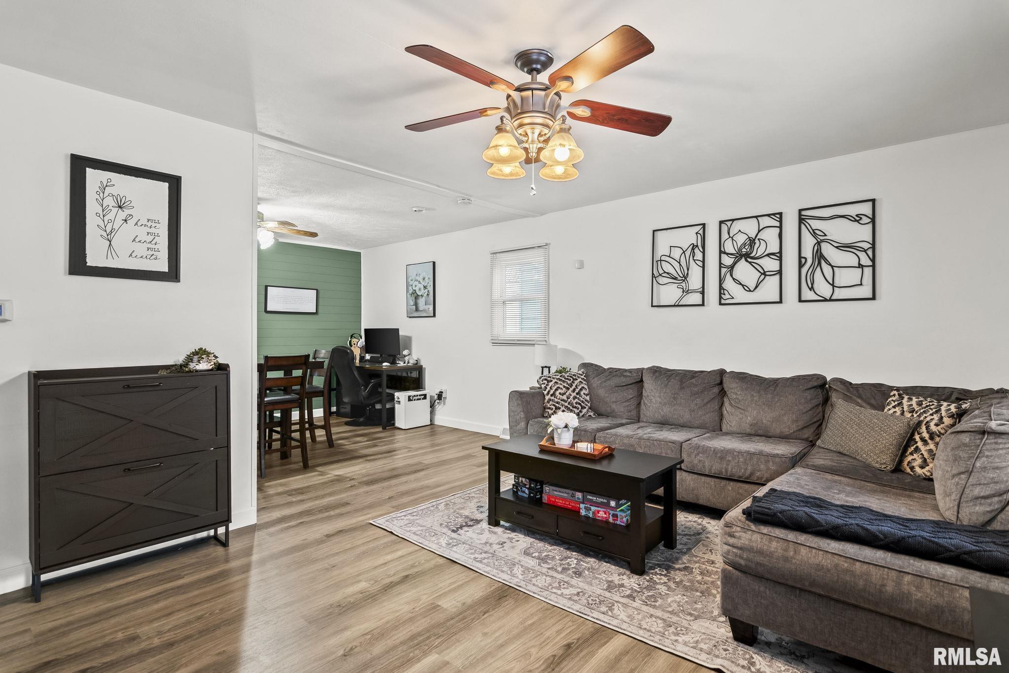 1016 Johnson Lane Springfield, IL 62702 - Photo 6 of 30