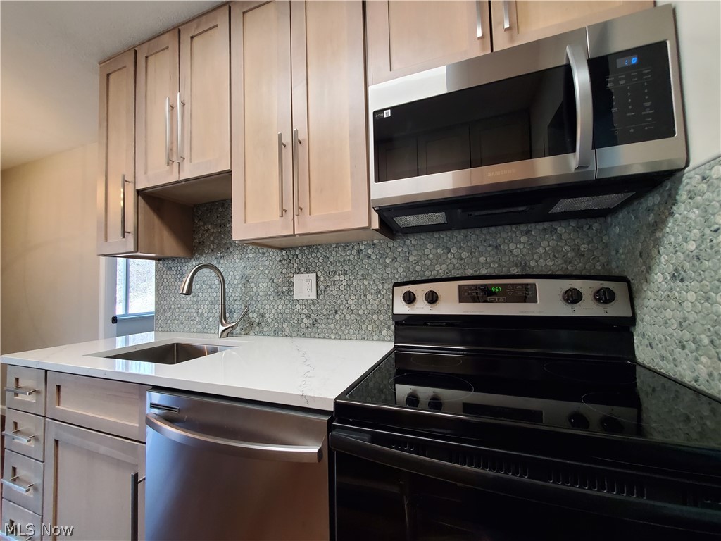 315 Solon Road, Unit 309 Chagrin Falls, OH 44022 - Photo 16 of 37 Gallery Image 16