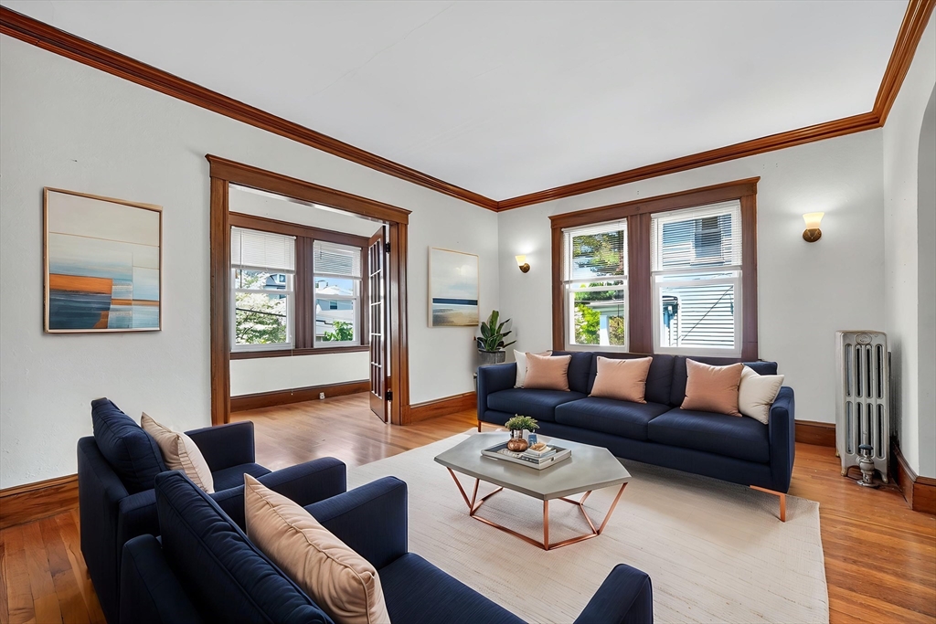 16-18 Russell Road Newton, MA 02458 - Photo 4 of 41 Gallery Image 4