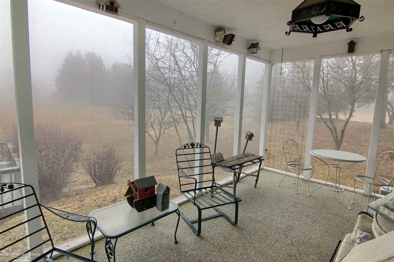 2548 Curtis Road Leonard, MI 48367 - Photo 14 of 37