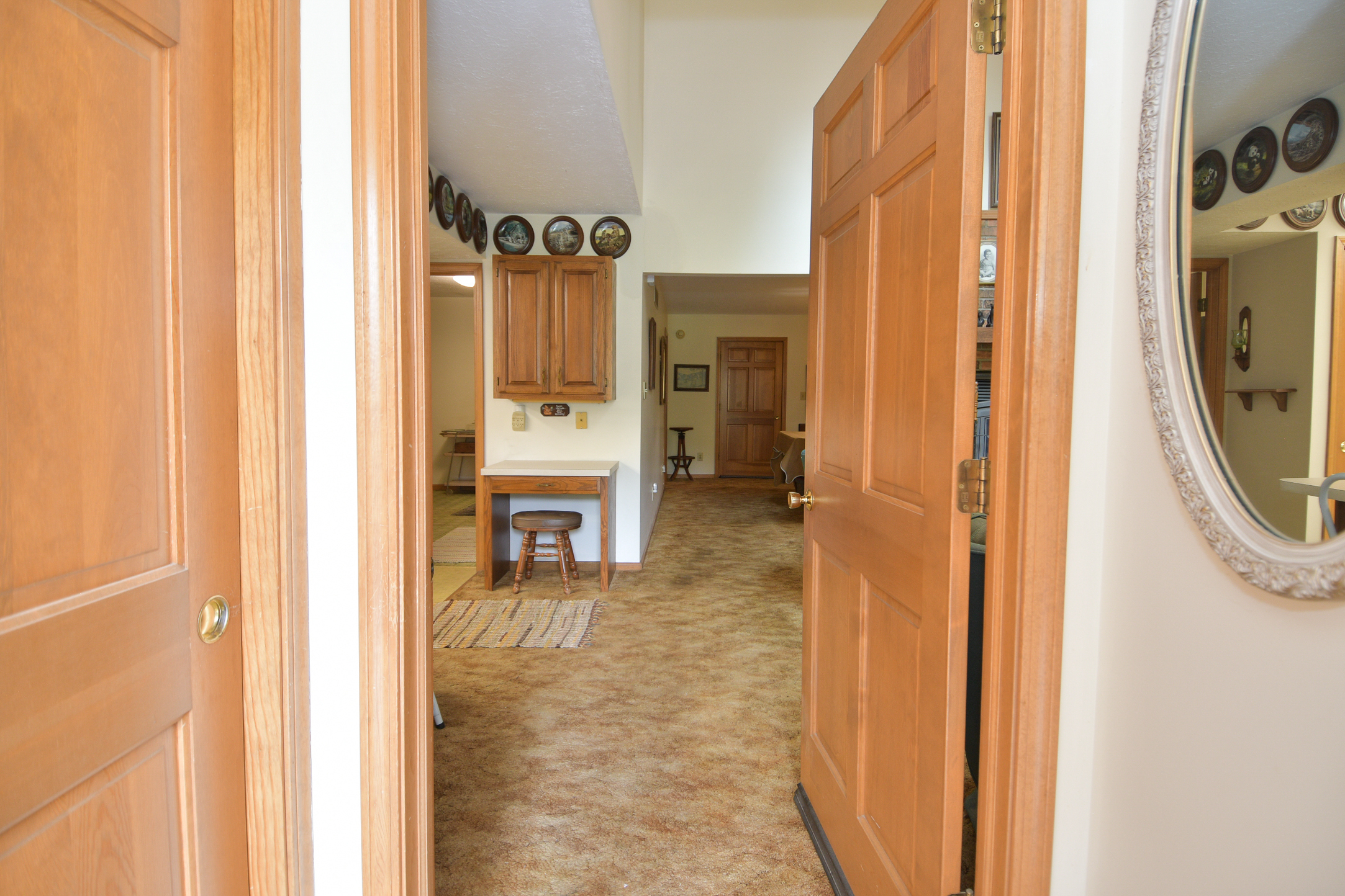 3850 Wicker Road Indianapolis, IN 46217 - Photo 2 of 90 Gallery Image 2