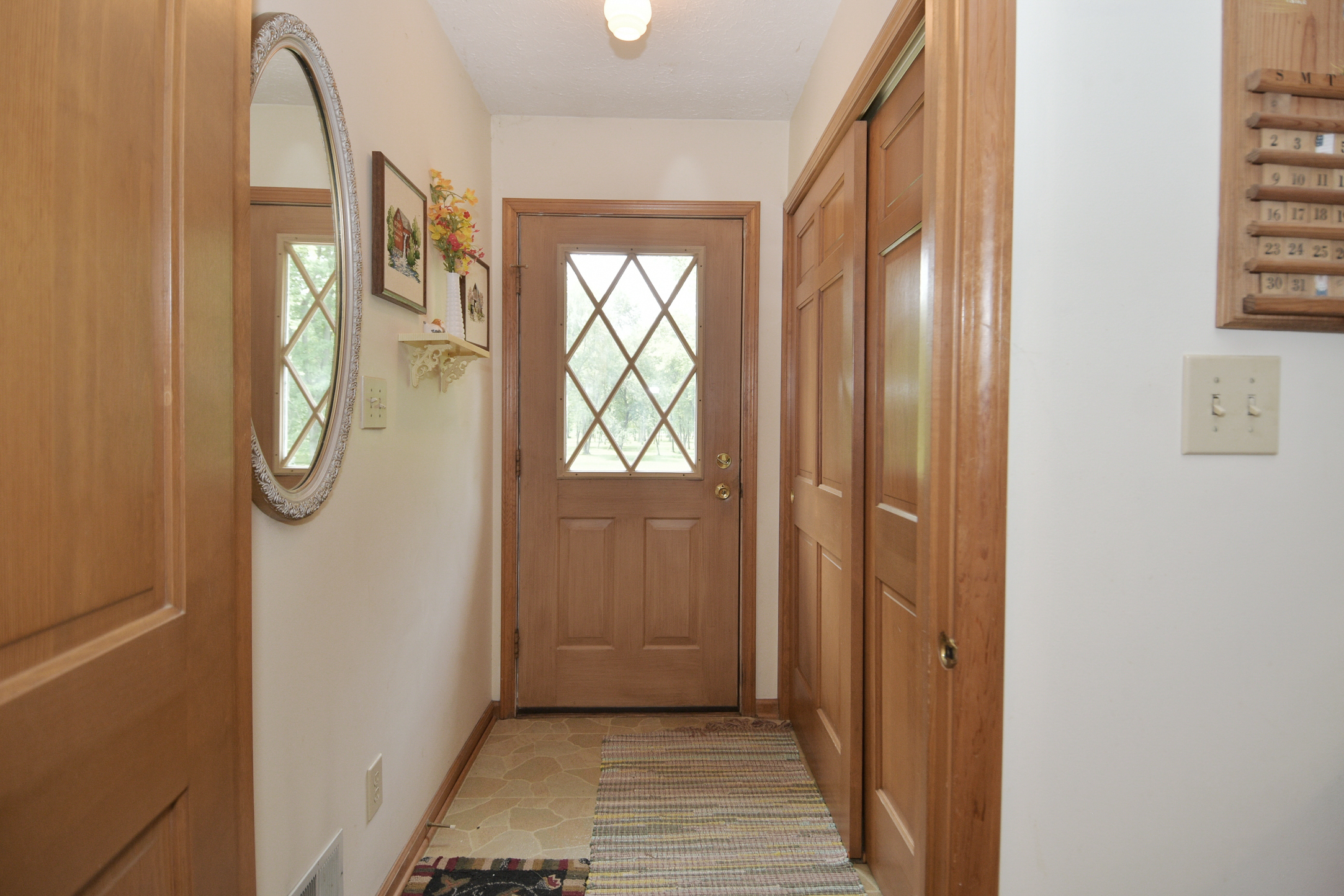 3850 Wicker Road Indianapolis, IN 46217 - Photo 3 of 90 Gallery Image 3