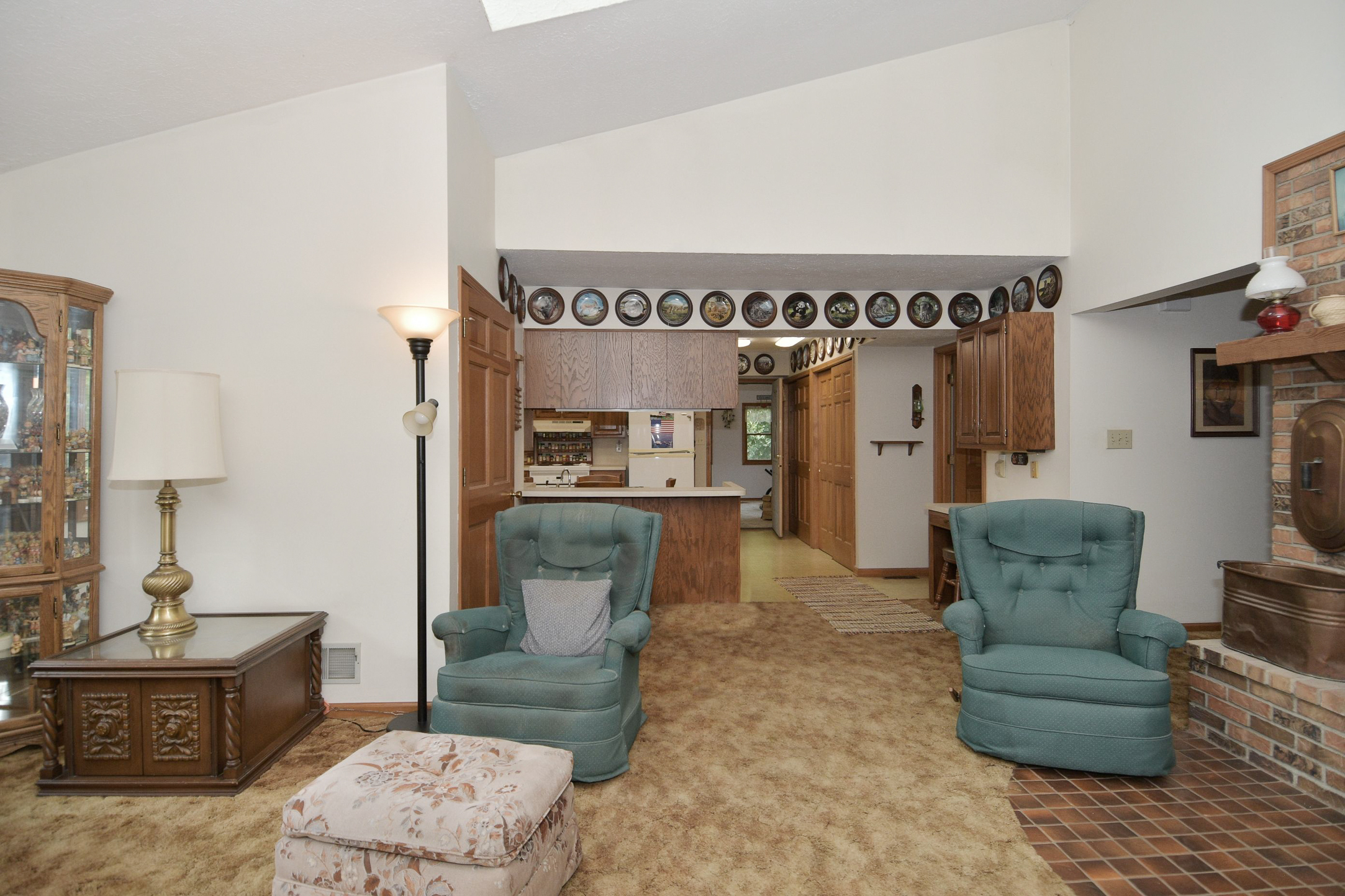 3850 Wicker Road Indianapolis, IN 46217 - Photo 10 of 90 Gallery Image 10
