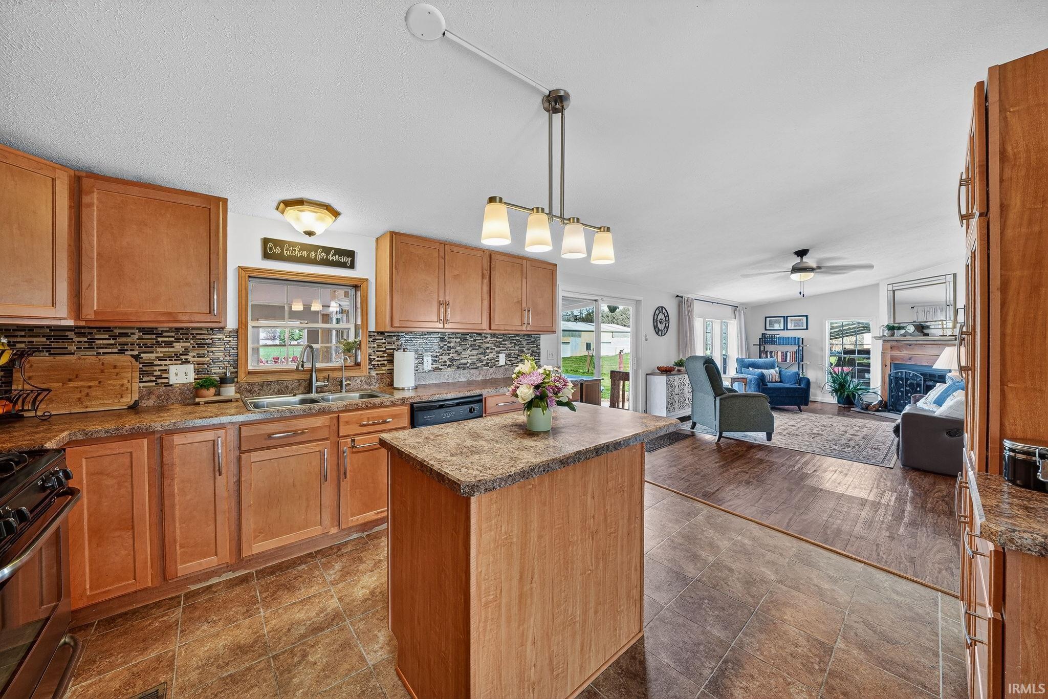 29813 County Road 2 Granger, IN 46530 - Photo 4 of 36