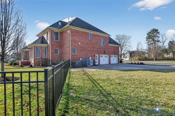 $1,100,000 | 1645 Falls Brook Run, Chesapeake, VA 23322