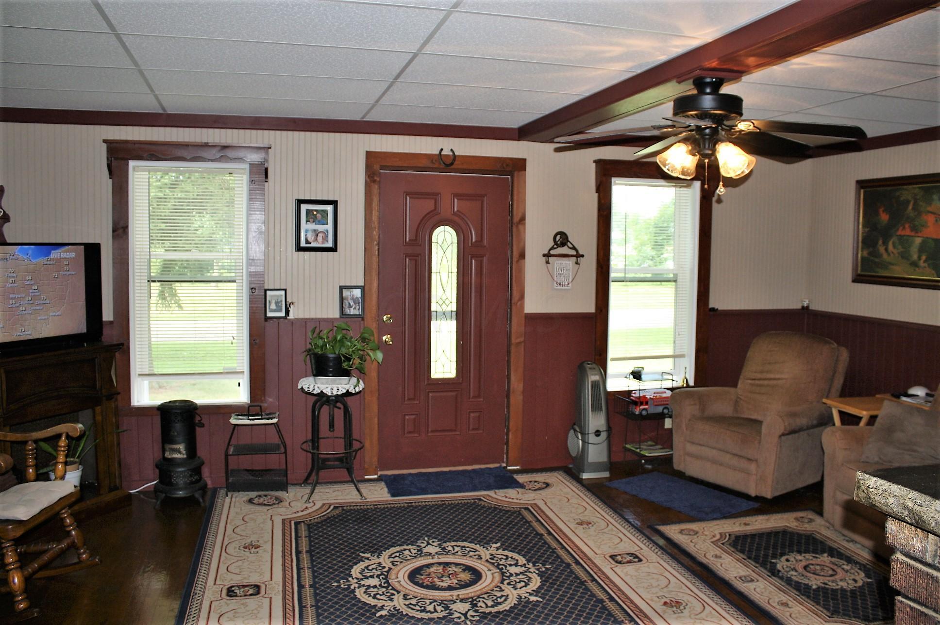 306 Mansfield Road Mount Vernon, OH 43050 - Photo 3 of 17 Gallery Image 3