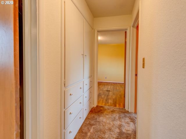 111 Greenvale Drive Springfield, OR 97477 - Photo 14 of 26 Gallery Image 14