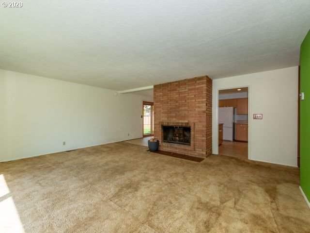 111 Greenvale Drive Springfield, OR 97477 - Photo 3 of 26 Gallery Image 3