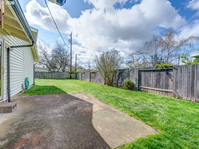 111 Greenvale Drive Springfield, OR 97477 - Photo 22 of 26 Gallery Image 22