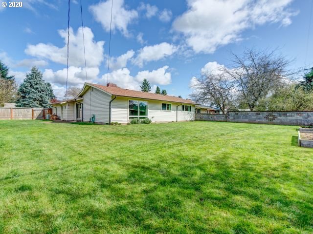 111 Greenvale Drive Springfield, OR 97477 - Photo 24 of 26 Gallery Image 24