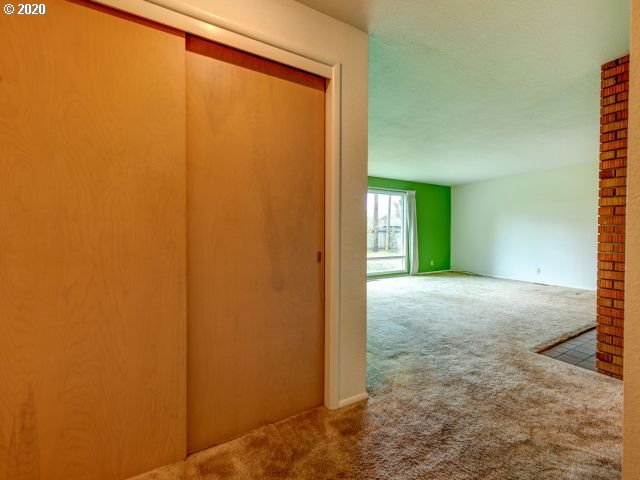 111 Greenvale Drive Springfield, OR 97477 - Photo 7 of 26 Gallery Image 7
