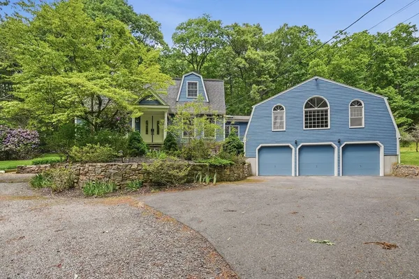 $739,900 | 74 High Street, Upton, MA 01568