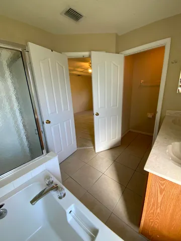 $2,300 | 1157 Southeast Mendavia Avenue, Port St. Lucie, FL 34952