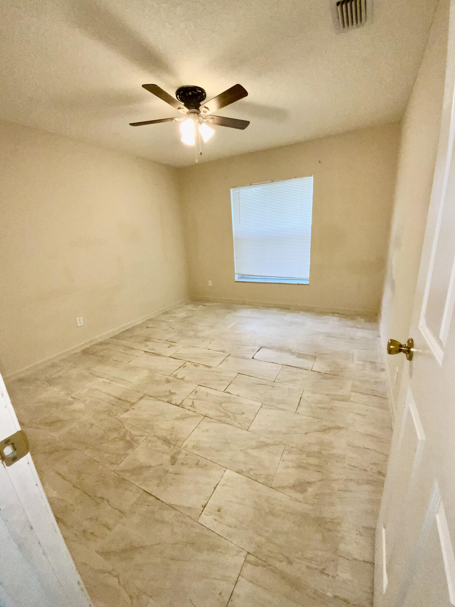 1157 Southeast Mendavia Avenue Port St. Lucie, FL 34952 - Photo 13 of 20 IMG_0013