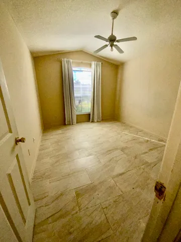 $2,300 | 1157 Southeast Mendavia Avenue, Port St. Lucie, FL 34952