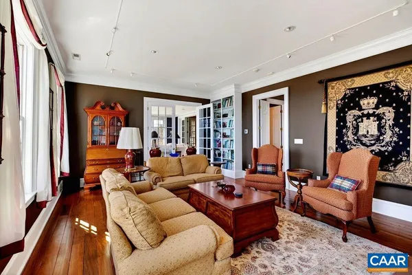 $2,400,000 | 0 Bryant Mountain Road, Roseland, VA 22967