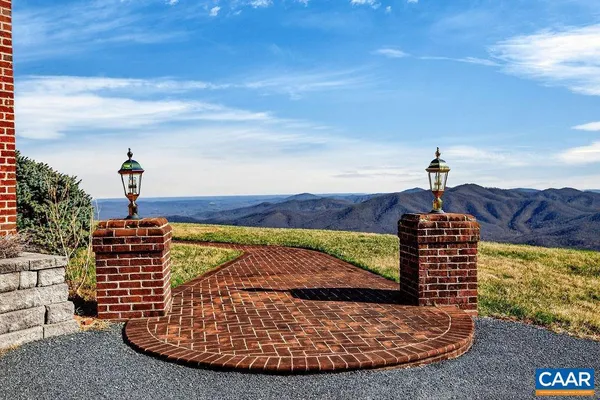 $2,400,000 | 0 Bryant Mountain Road, Roseland, VA 22967