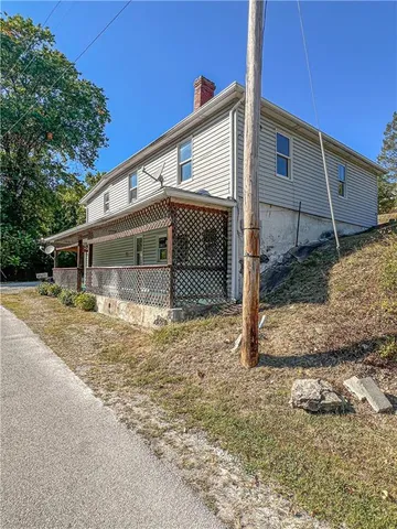 $79,900 | 225 Lynn Road, Brownsville, PA 15417