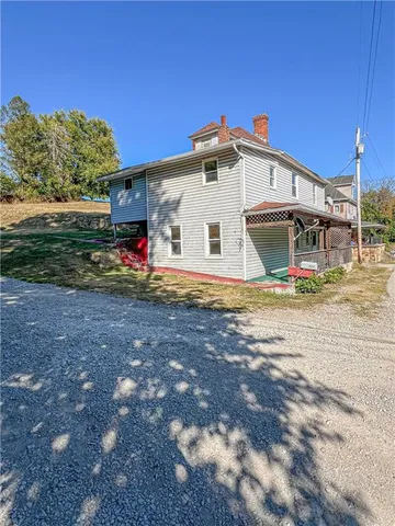 $79,900 | 225 Lynn Road, Brownsville, PA 15417