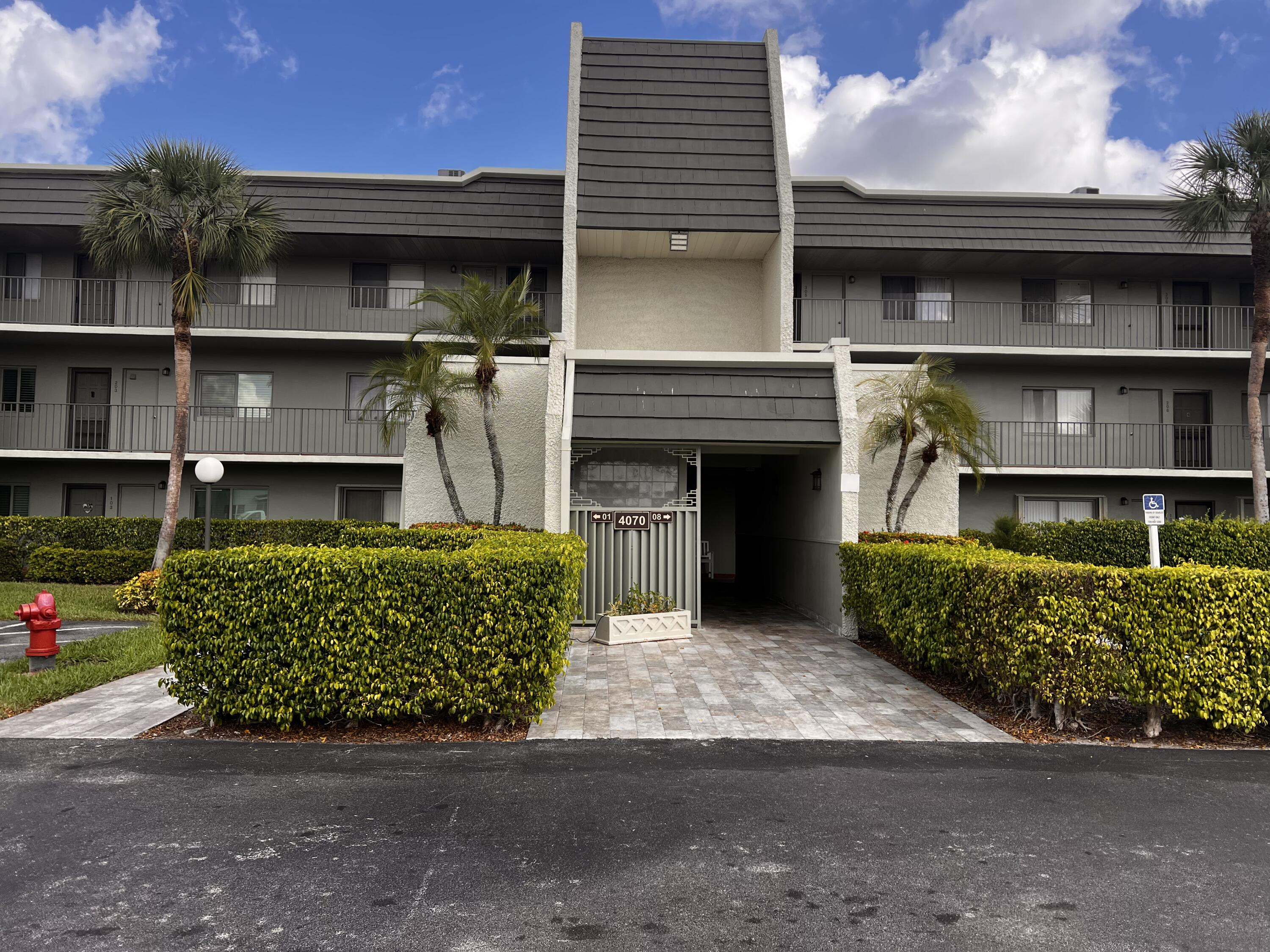 4070 Tivoli Court, Unit 202 Lake Worth, FL 33467 - Photo 1 of 28 2025-02-19 10.19.48