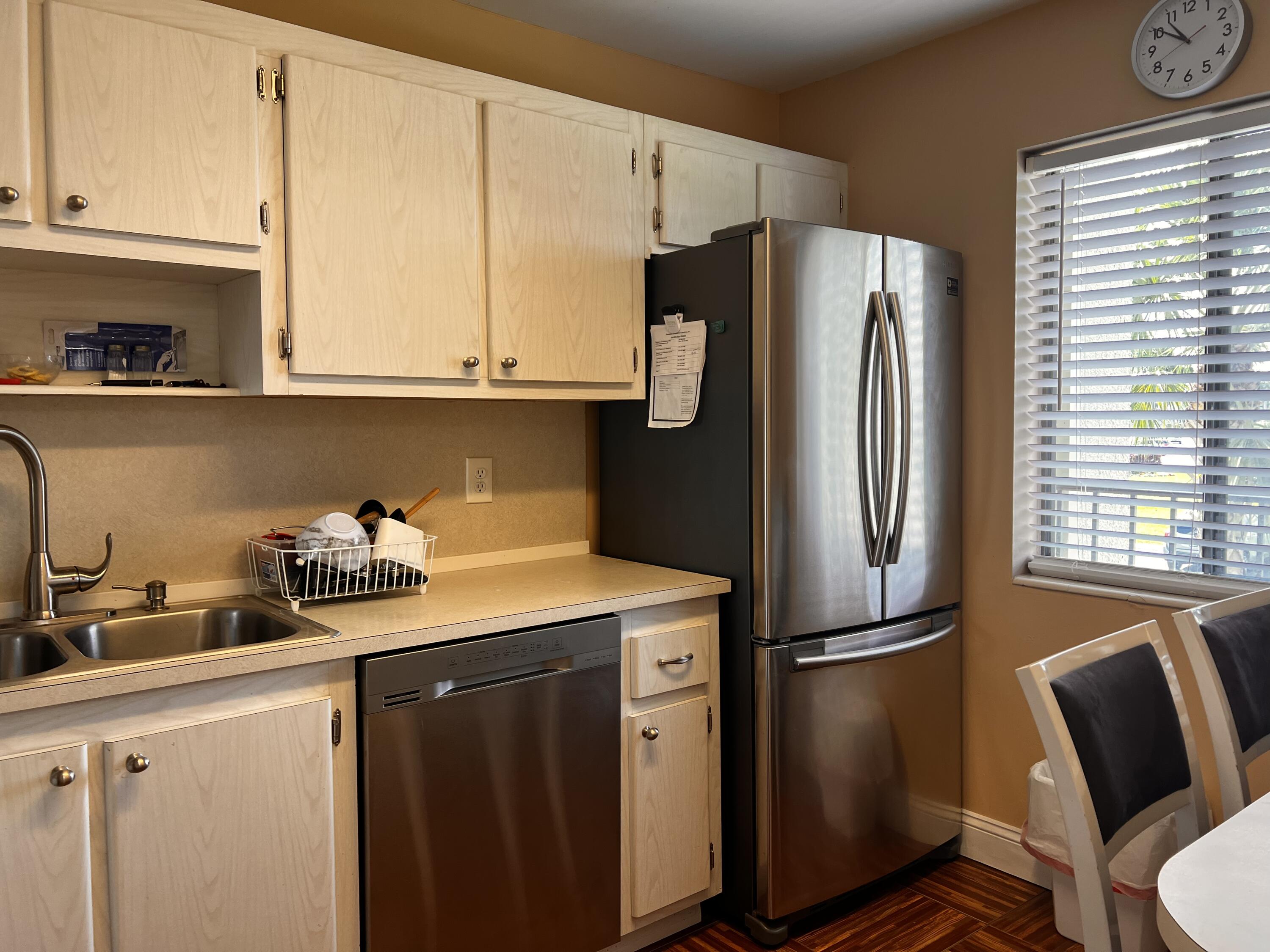 4070 Tivoli Court, Unit 202 Lake Worth, FL 33467 - Photo 12 of 28 2025-02-19 10.44.37