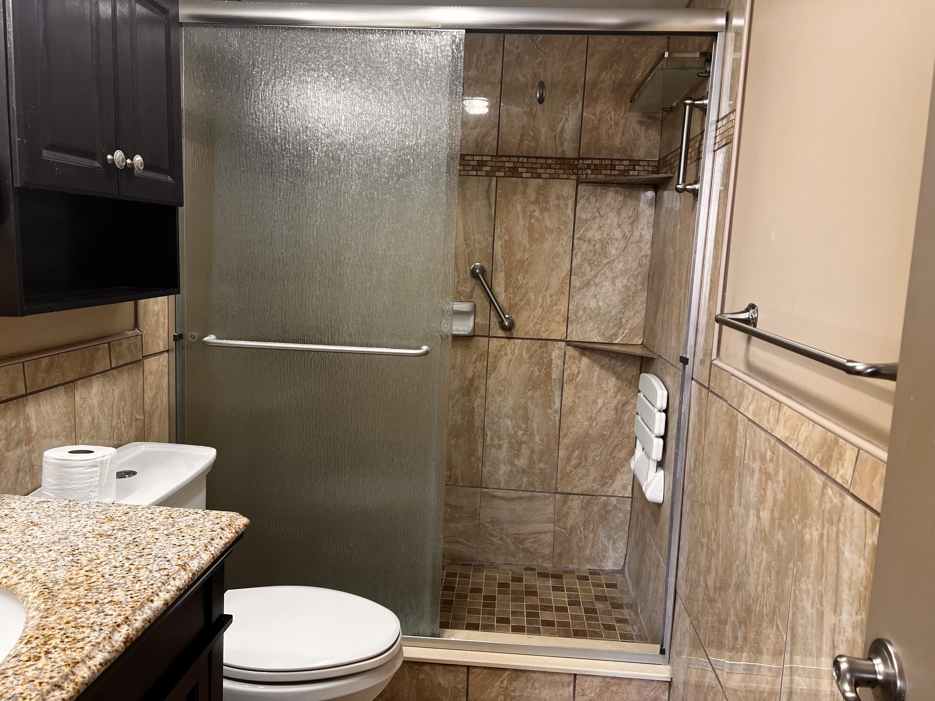 4070 Tivoli Court, Unit 202 Lake Worth, FL 33467 - Photo 15 of 28 2025-02-19 10.43.24