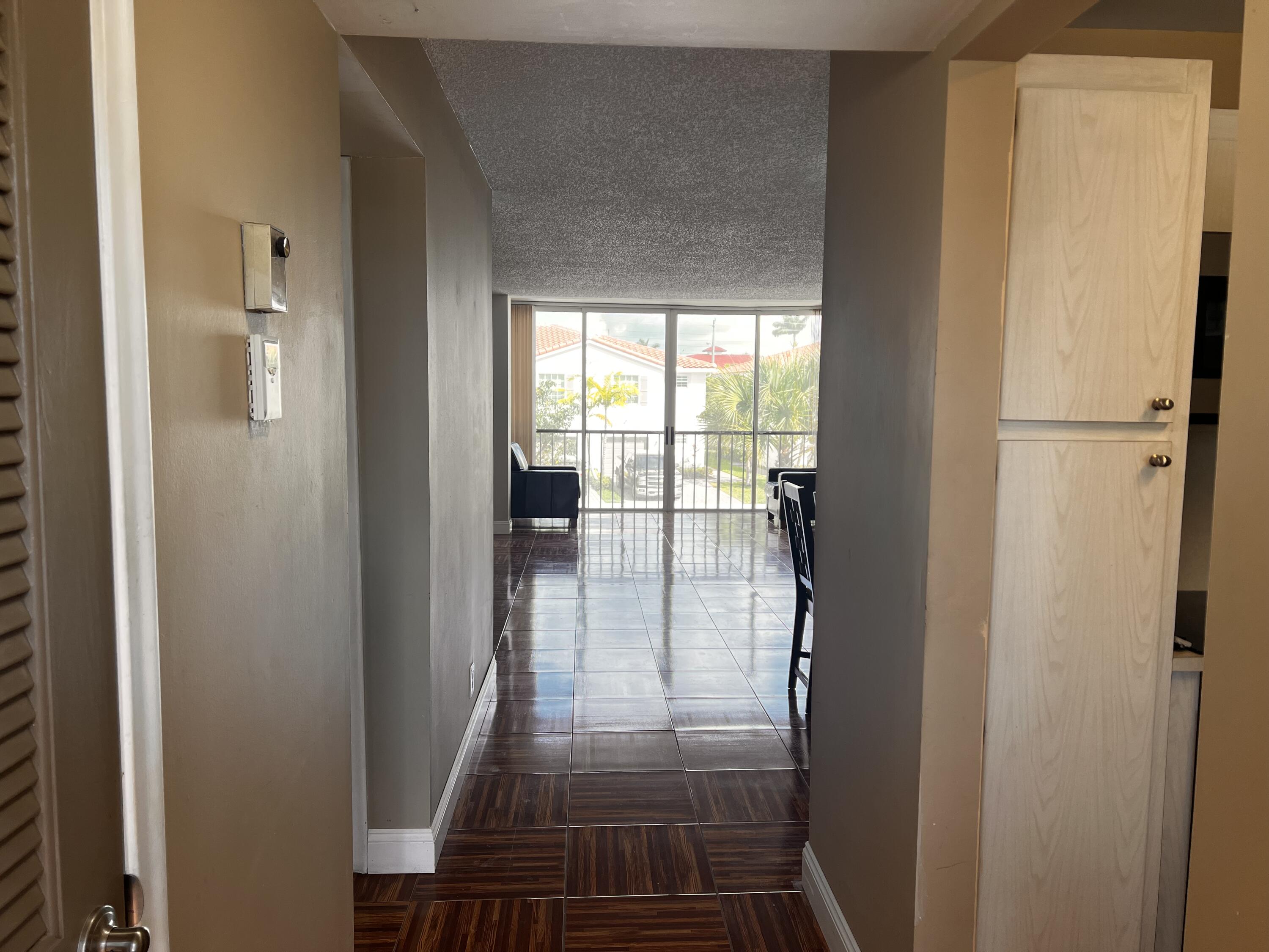 4070 Tivoli Court, Unit 202 Lake Worth, FL 33467 - Photo 26 of 28 2025-02-19 10.40.02