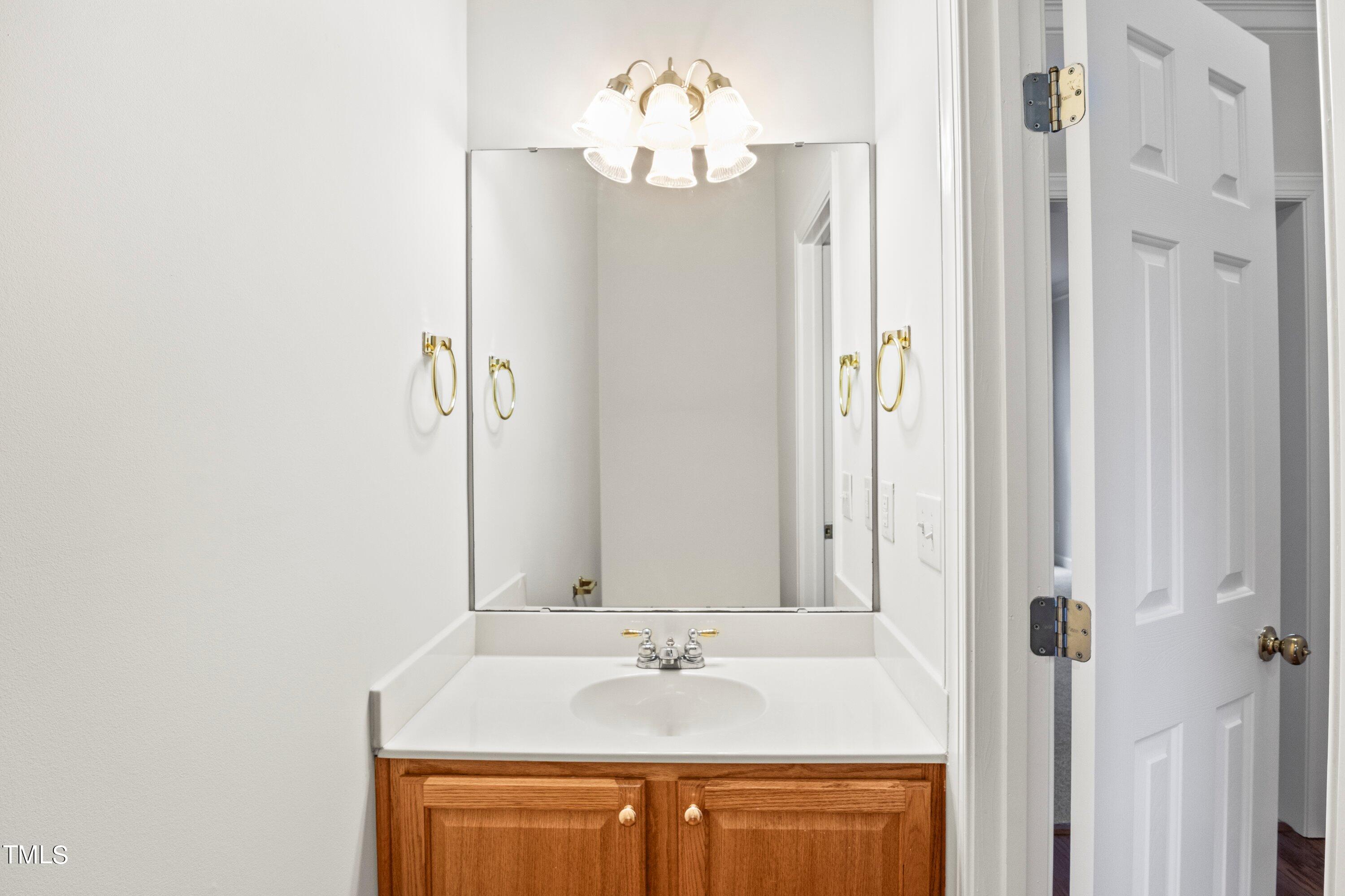 216 Grand Springs Garner, NC 27529 - Photo 4 of 21 10-20240611216 Grand Spring Ct014