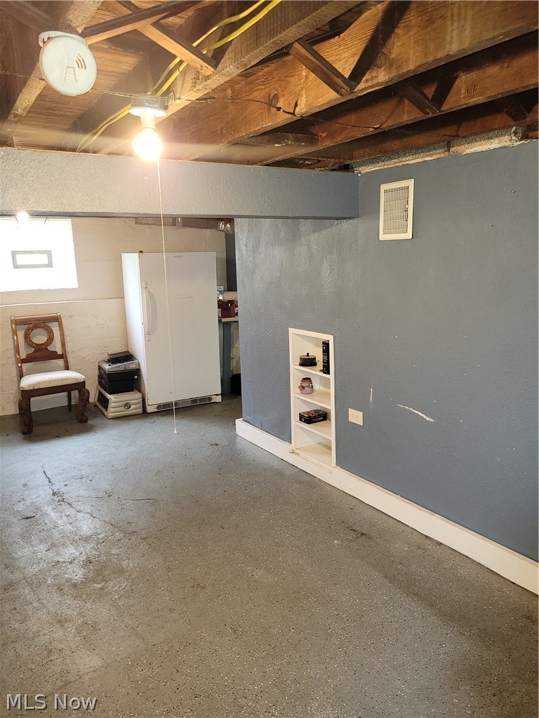 4681 Horton Road Cleveland, OH 44125 - Photo 19 of 20 Gallery Image 19