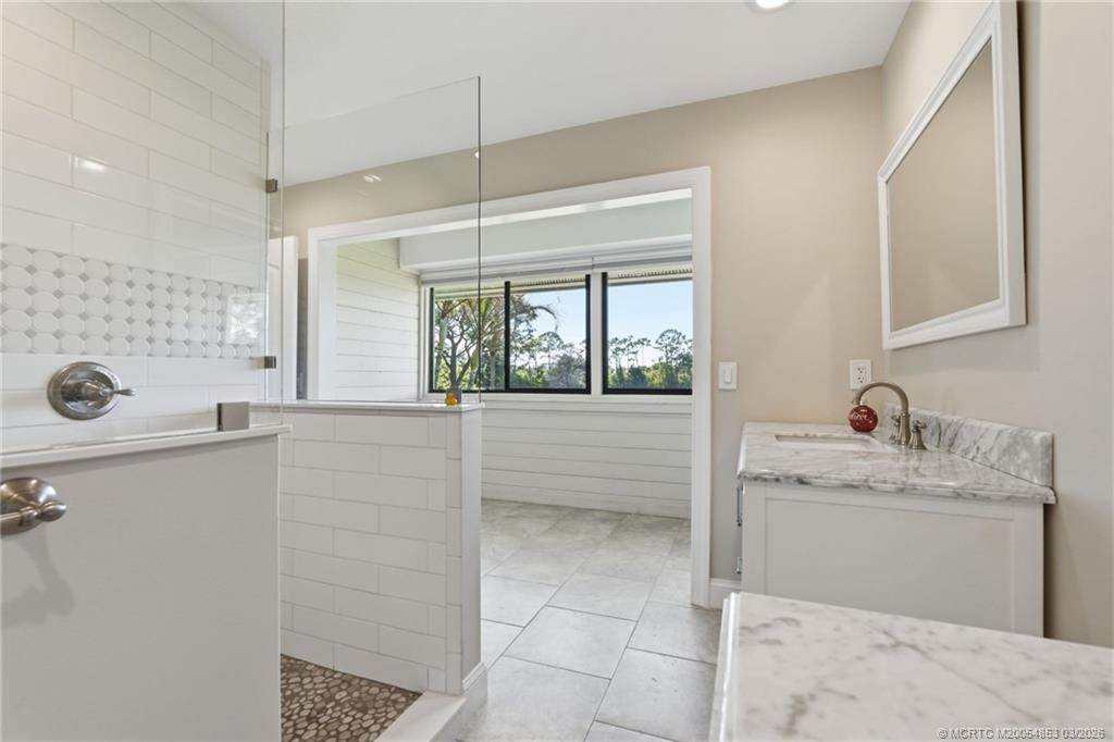 5657 Southeast Foxcross Place Stuart, FL 34997 - Photo 21 of 61