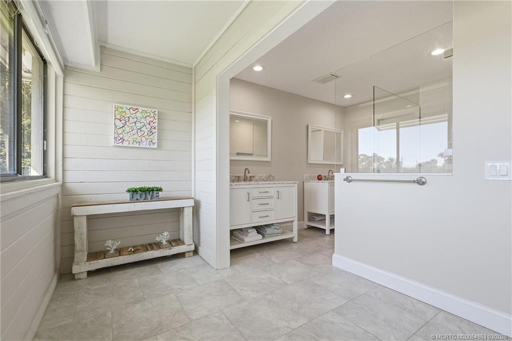 5657 Southeast Foxcross Place Stuart, FL 34997 - Photo 22 of 61