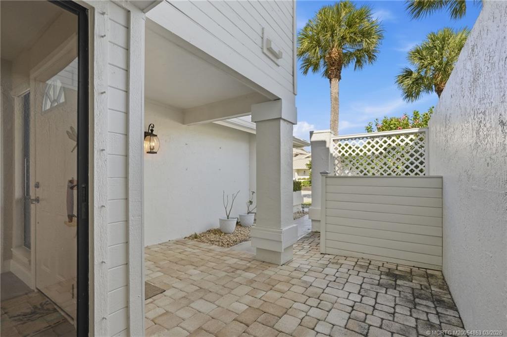 5657 Southeast Foxcross Place Stuart, FL 34997 - Photo 3 of 61