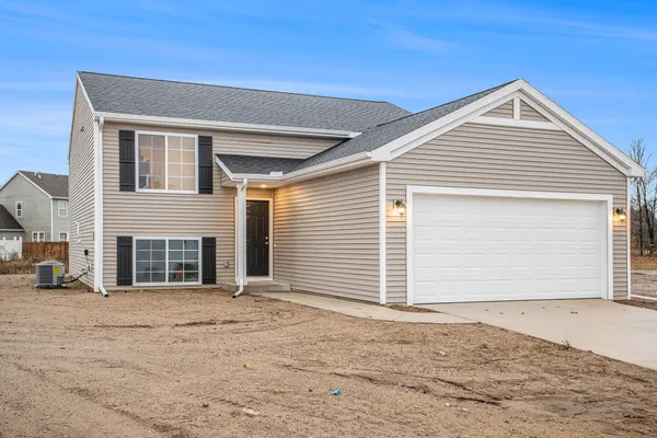 $389,900 | 4007 Sugarsand Lane, Bridgman, MI 49106