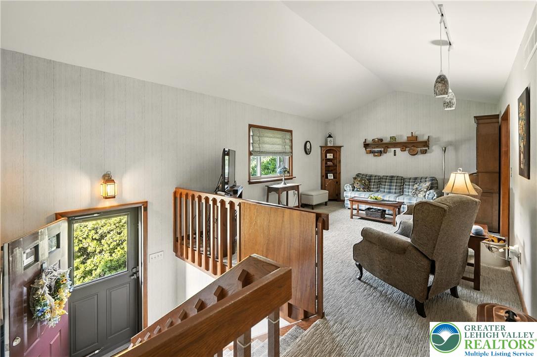 6176 Ridge Road Zionsville, PA 18092 - Photo 9 of 31 Gallery Image 9