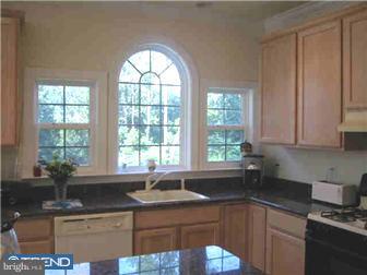 710 Kelli Lane Springfield, PA 19064 - Photo 3 of 11 Kitchen