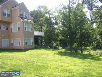 710 Kelli Lane Springfield, PA 19064 - Photo 10 of 11 Exterior Back