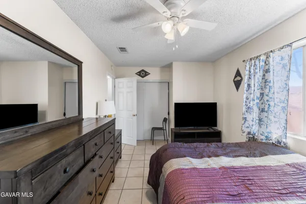 $319,999 | 1750 East Ave Q14, Unit 10, Palmdale, CA 93550