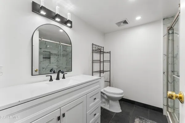 $319,999 | 1750 East Ave Q14, Unit 10, Palmdale, CA 93550