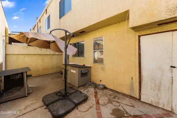 $319,999 | 1750 East Ave Q14, Unit 10, Palmdale, CA 93550