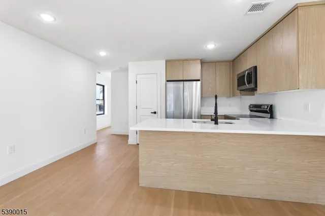 $3,000 | 27 Robert Street, Paterson, NJ 07503