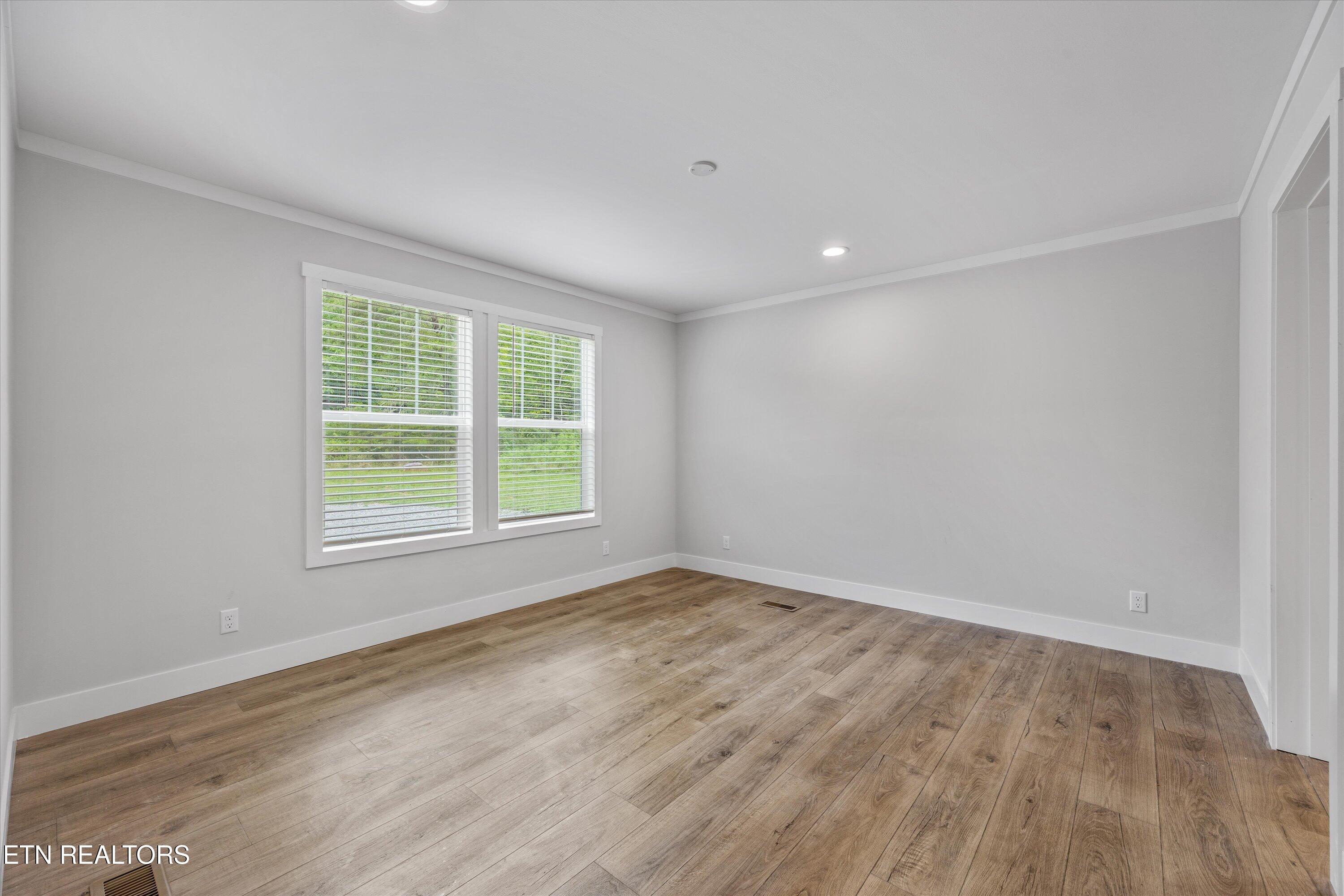 348 Greenbriar Road Sweetwater, TN 37874 - Photo 24 of 48 17-348 Greenbriar Rd 11