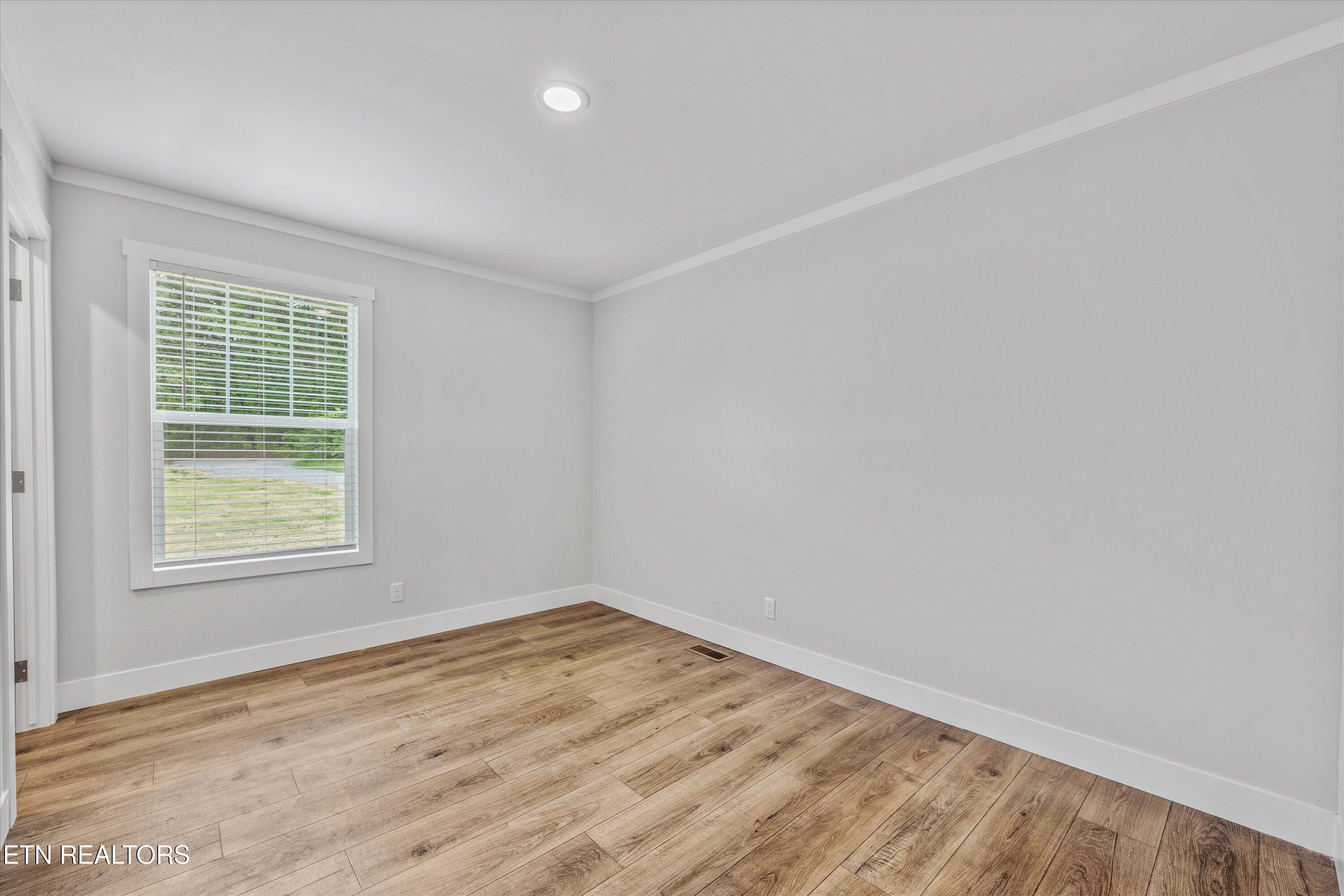 348 Greenbriar Road Sweetwater, TN 37874 - Photo 34 of 48 29-348 Greenbriar Rd 25