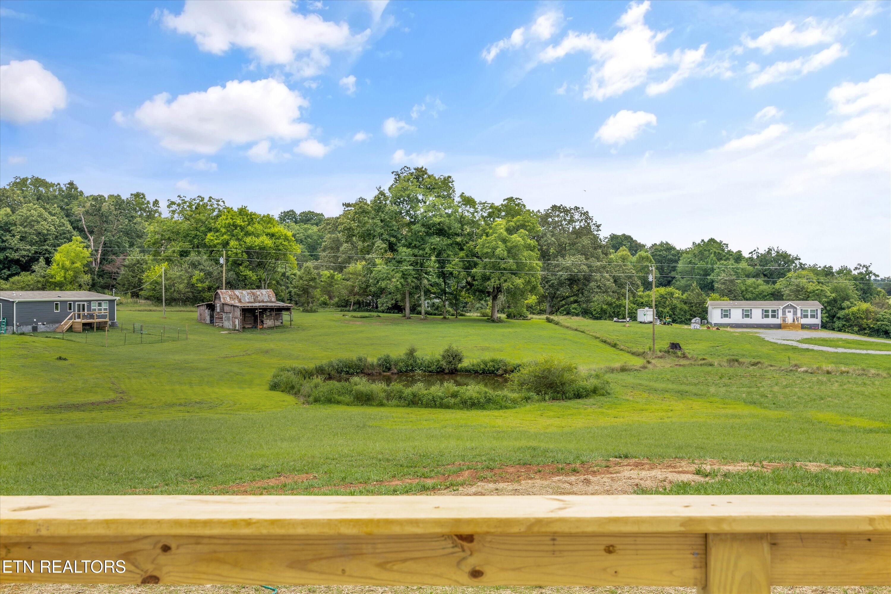 348 Greenbriar Road Sweetwater, TN 37874 - Photo 37 of 48 32-348 Greenbriar Rd 28