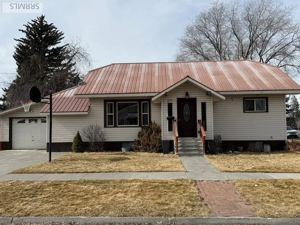 $369,000 | 247 North 3rd Street East, St. Anthony, ID 83445