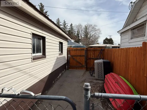 $369,000 | 247 North 3rd Street East, St. Anthony, ID 83445