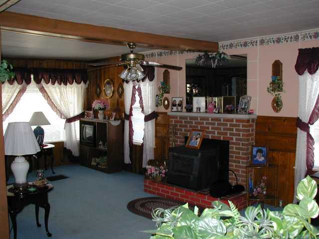 698 Boving Road Lancaster, OH 43130 - Photo 3 of 5 Gallery Image 3