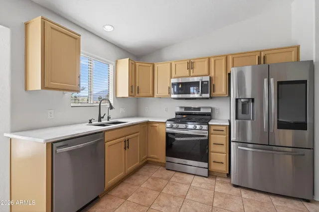 $2,650 | 3824 Plaza De La Yerba, Sierra Vista, AZ 85650